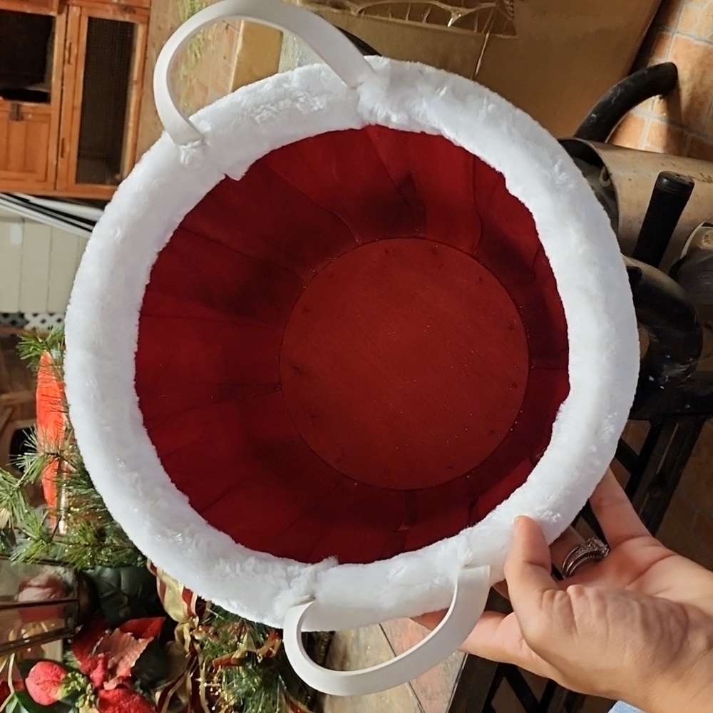 Decorative Christmas Basket - Picture 3 of 3